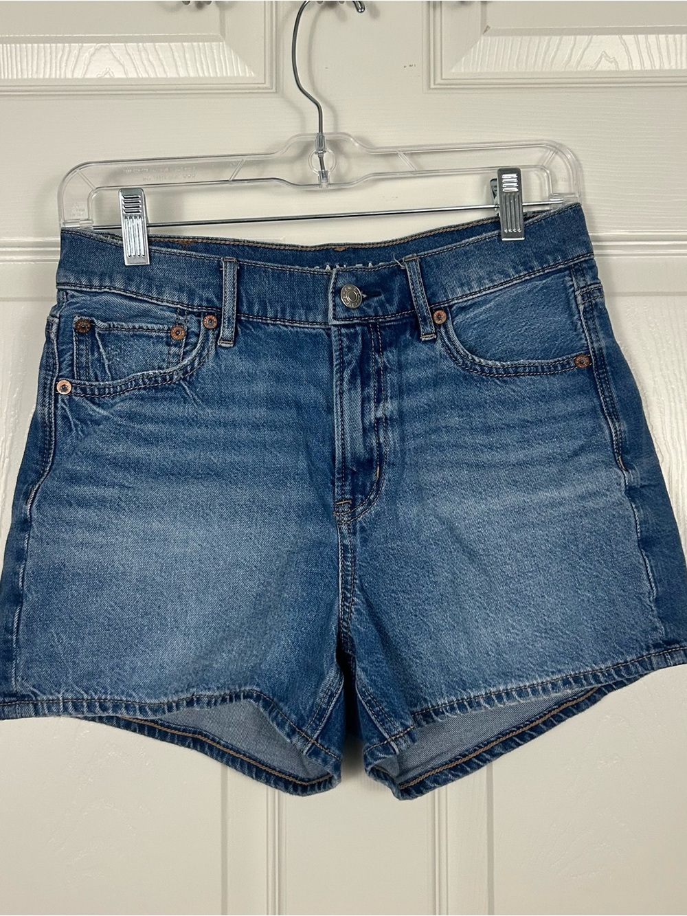 American Eagle Strigid Relaxed Short Women’s 2